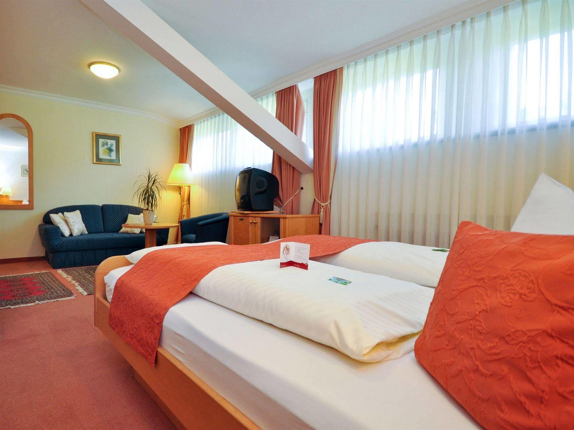 Hotel Quellenhof Bad Wiessee Exterior photo